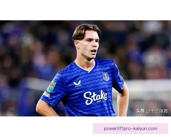 挪威队前锋转会曼城后表现稳健，备受期待的未来走势分析