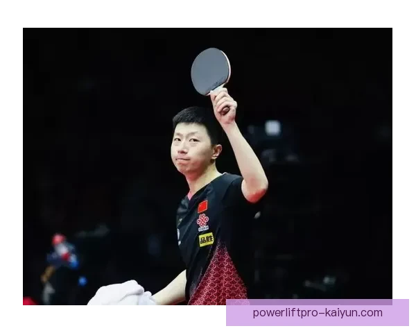 滕哈赫球员培养体系成效显现，年轻球员表现稳健